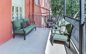 Plaza Suites Downtown New Orleans